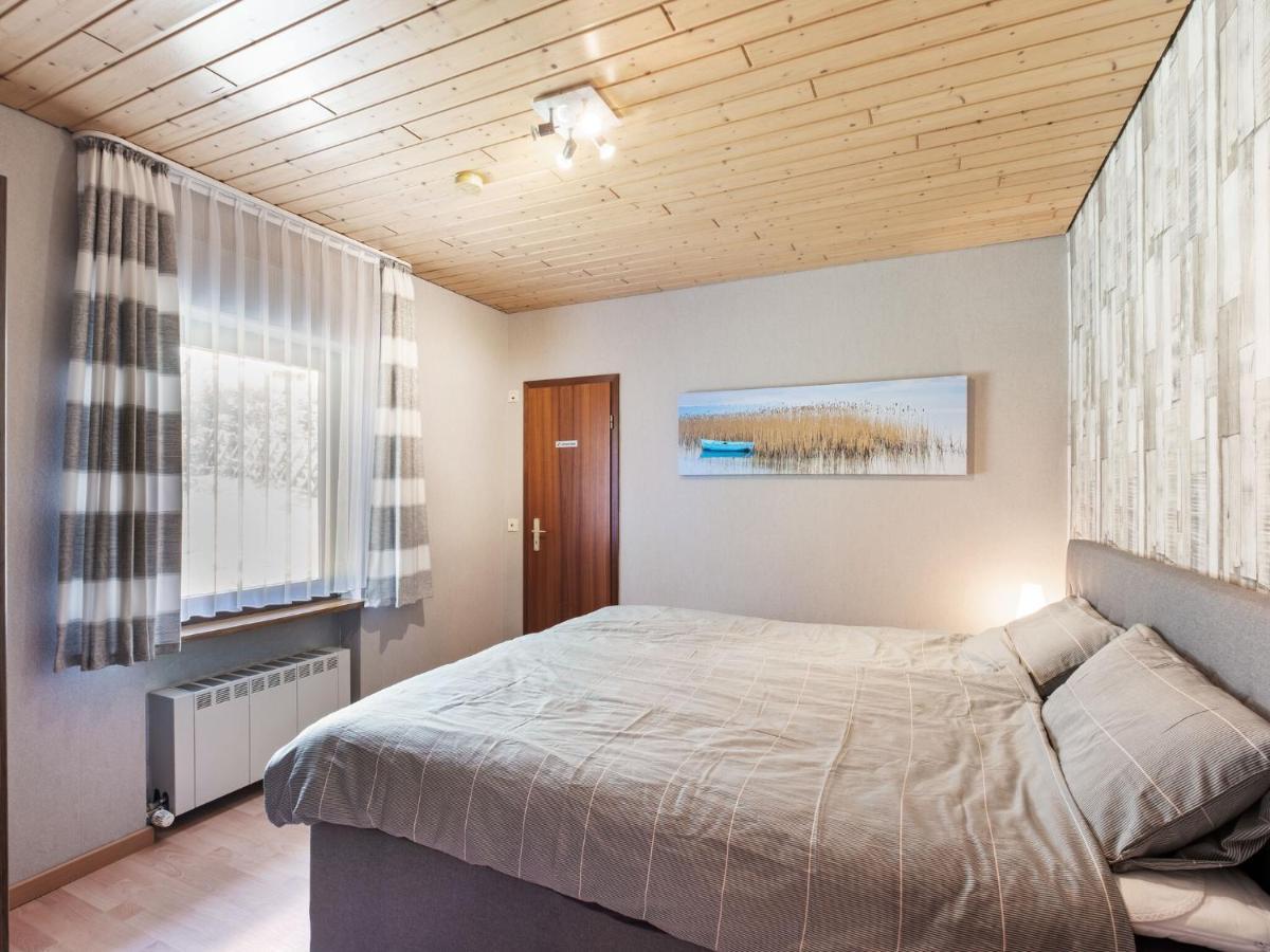 Idyllic Bungalow In Feusdorf With Forest View Cameră foto