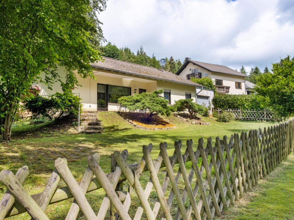 Idyllic Bungalow In Feusdorf With Forest View Cameră foto